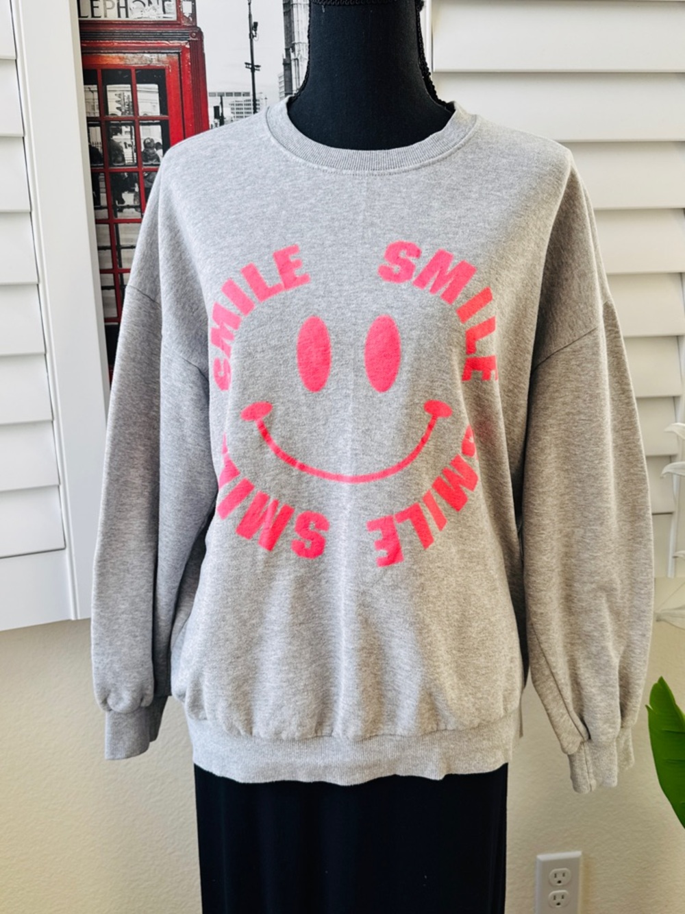 Women's Gray Sweatshirt with Pink Smile Graphic